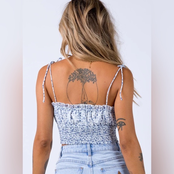 Benita Top - Picture 6 of 10